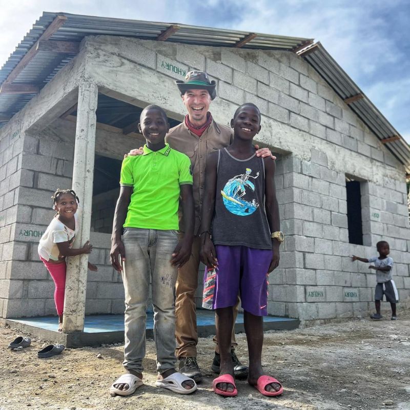 Construcción de casas en Proyecto Bánica
